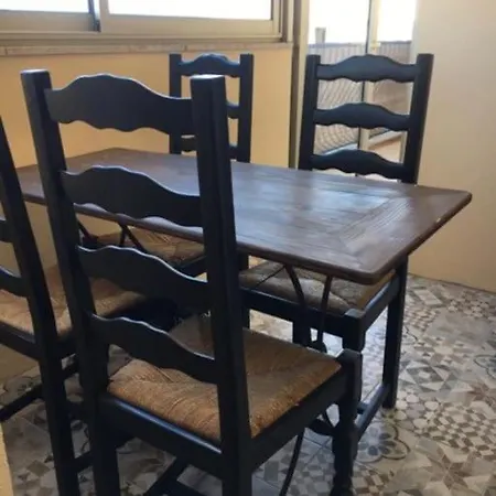 Très Avec Balcon Et Wi-fi