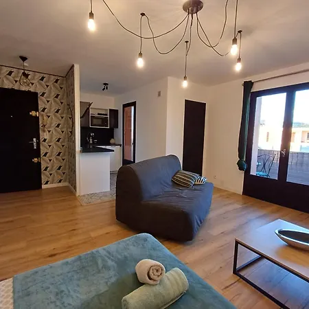 Apartment Tres Agreable Avec Balcon Et Wi-fi Sanary-sur-Mer