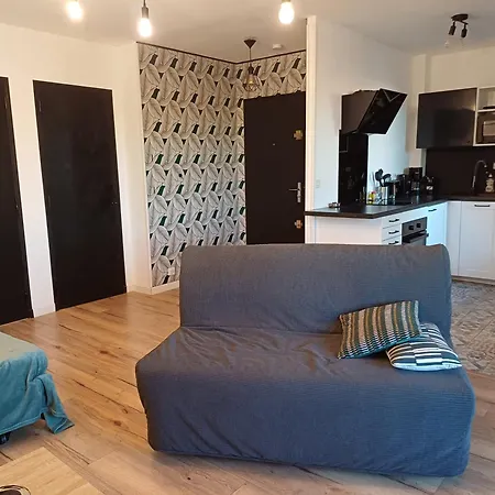 Tres Agreable Avec Balcon Et Wi-fi *